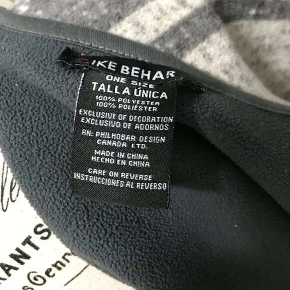 Ike Behar reversible fleece wrap in shades of gray.  One size fits most - Picture 6 of 9